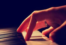 南非运动员再度登上领奖台，取得佳绩