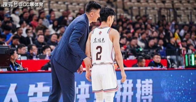 广东男篮实现逆袭，临场调整带动胜利的简单介绍